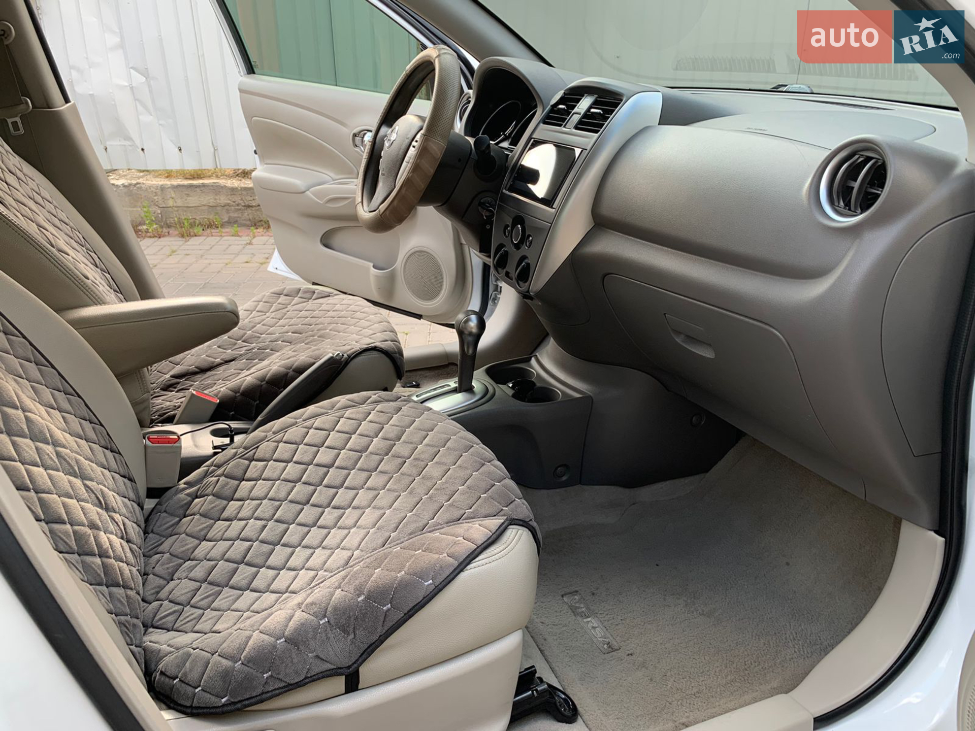 2016 Nissan Versa - мініатюра 32