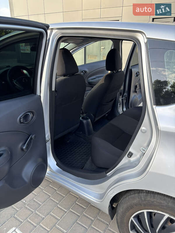 Седан Nissan Versa 2016 в Дніпрі фото 10 Седан Nissan Versa 2016 в Дніпрі