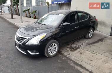 Седан Nissan Versa 2018 в Вінниці