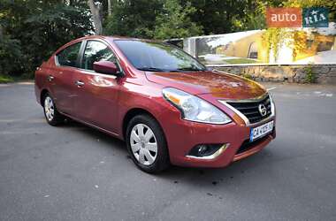 Седан Nissan Versa 2017 в Черкассах
