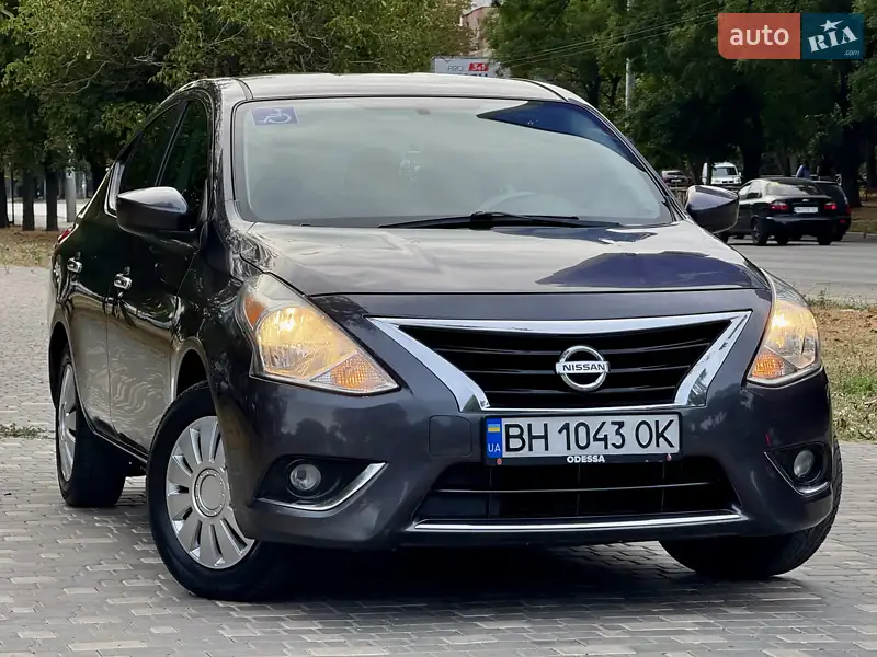 Nissan Versa
