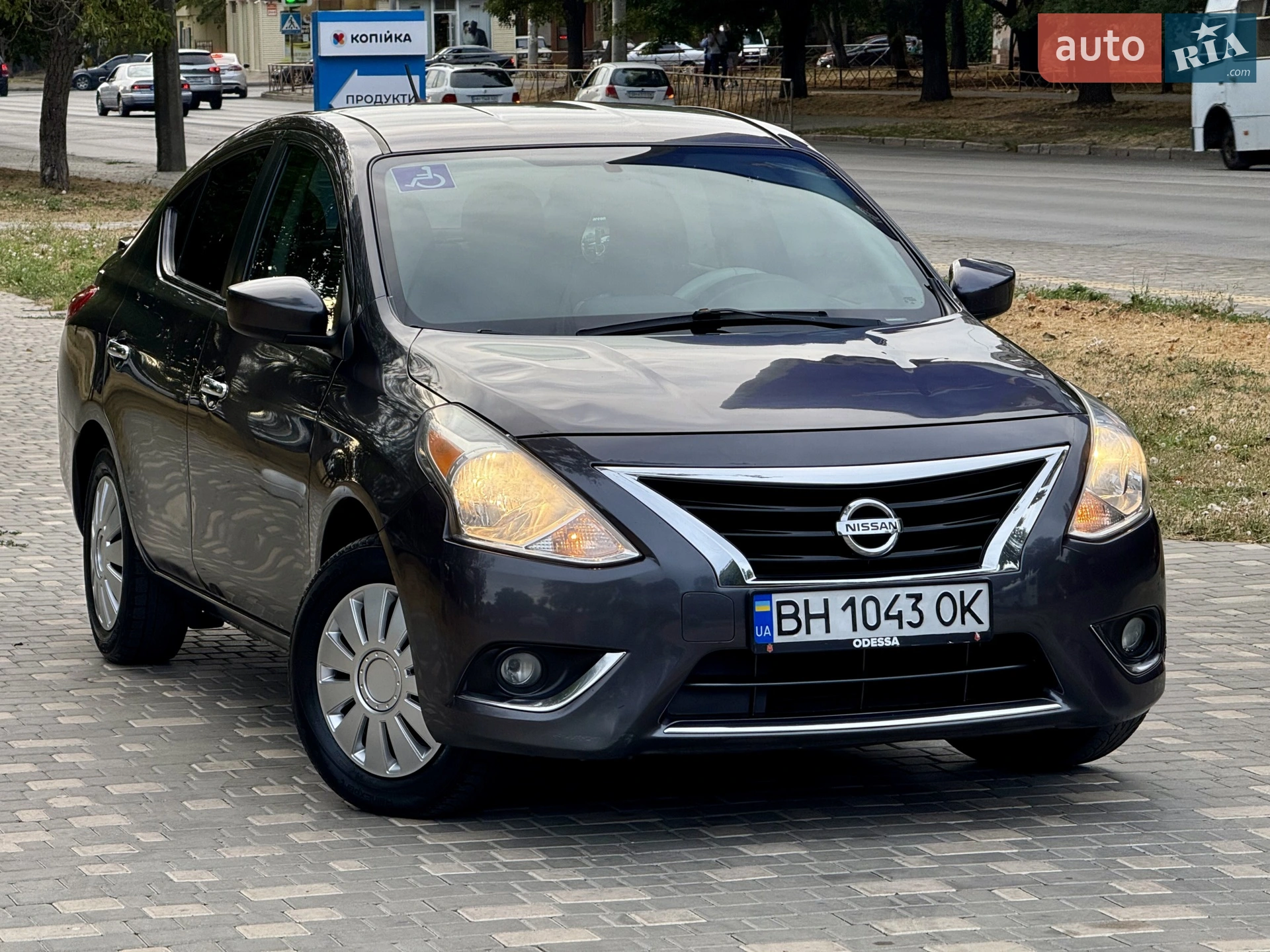 2014 Nissan Versa - мініатюра 25
