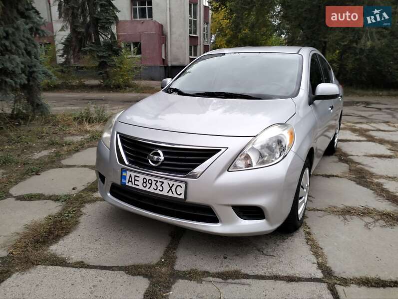 Nissan Versa 2013 Nissan Versa 2013