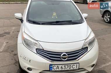 Седан Nissan Versa 2015 в Черкасах