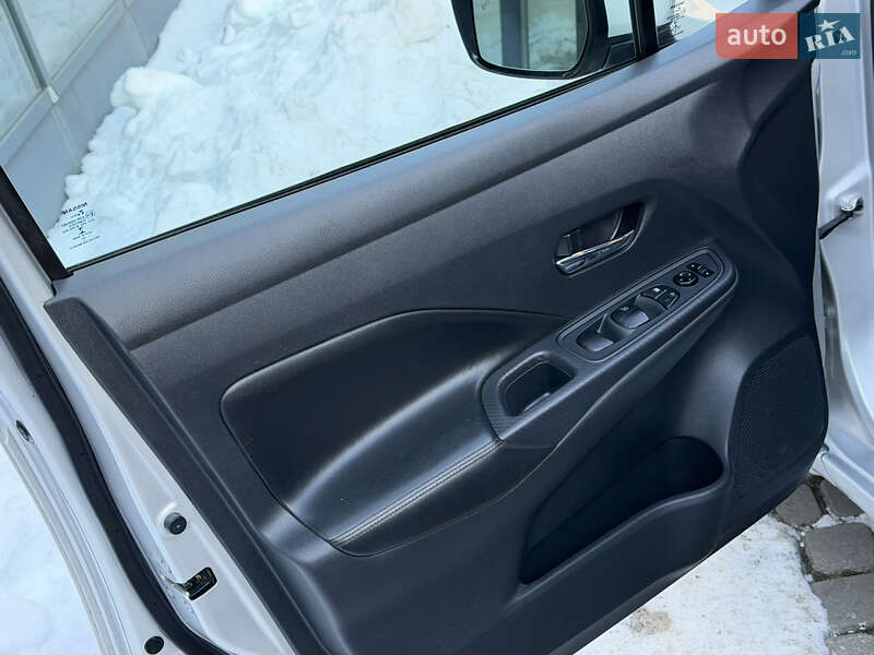 Седан Nissan Versa 2020 в Дрогобыче фото 45 Седан Nissan Versa 2020 в Дрогобыче