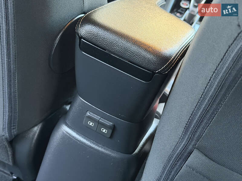 Седан Nissan Versa 2020 в Дрогобыче фото 66 Седан Nissan Versa 2020 в Дрогобыче