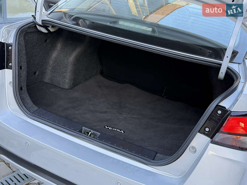 Седан Nissan Versa 2020 в Дрогобыче фото 71 Седан Nissan Versa 2020 в Дрогобыче