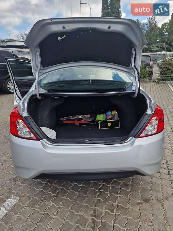 Седан Nissan Versa 2018 в Одессе фото 10 Седан Nissan Versa 2018 в Одессе