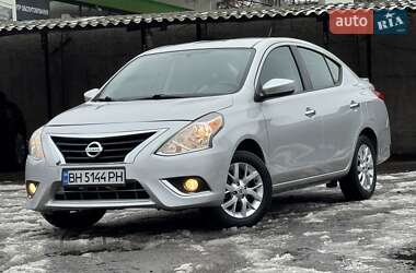 Седан Nissan Versa 2018 в Одесі