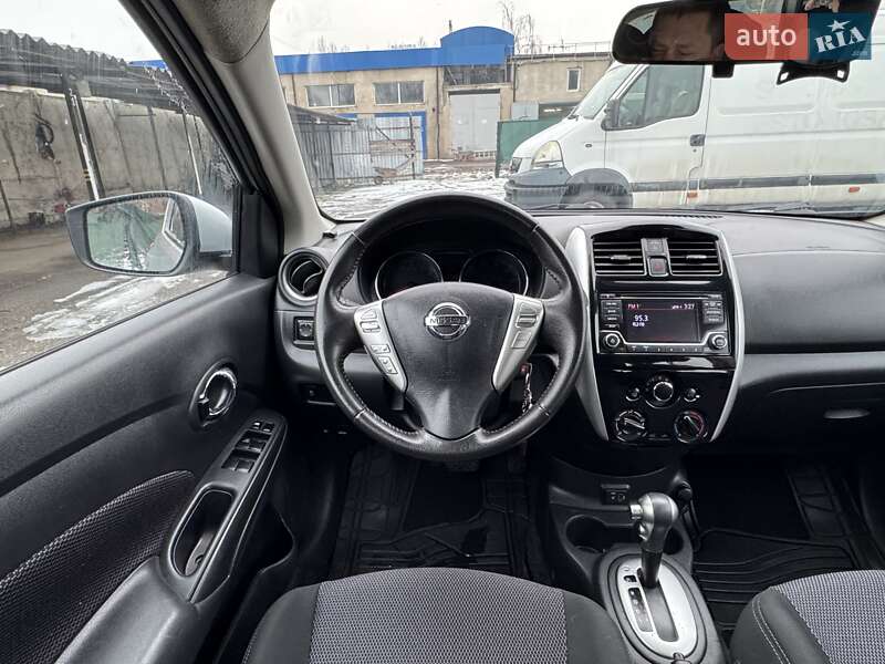 Седан Nissan Versa 2018 в Одесі