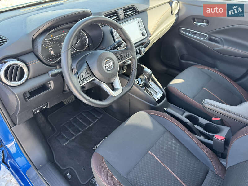 Седан Nissan Versa 2019 в Києві