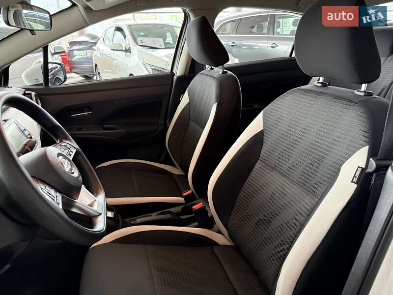 Седан Nissan Versa 2022 в Одессе