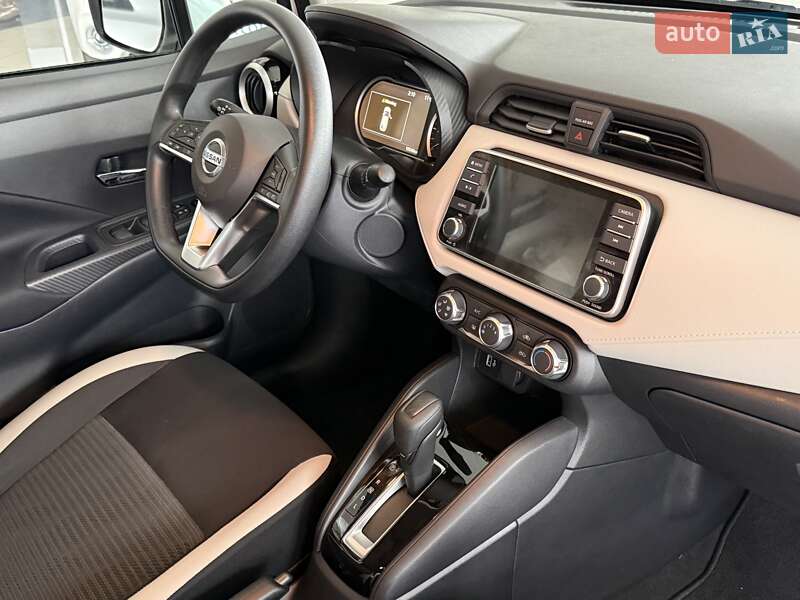 Седан Nissan Versa 2022 в Одессе