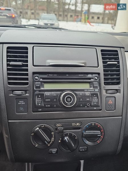 Седан Nissan Versa 2007 в Києві