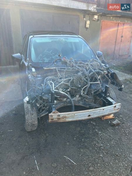 Седан Nissan Versa 2018 в Черновцах