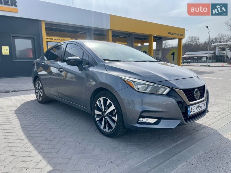 Седан Nissan Versa 2019 в Днепре
