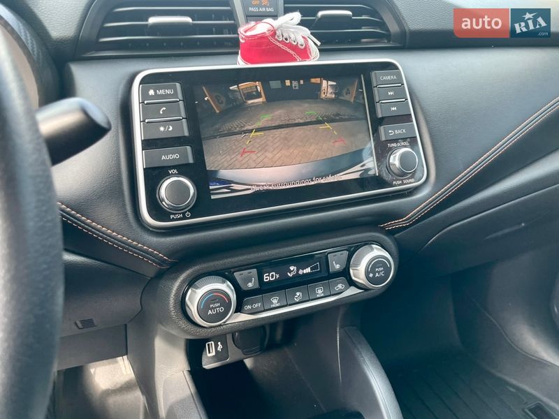 Седан Nissan Versa 2019 в Днепре