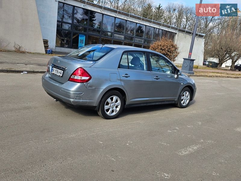 Седан Nissan Versa 2007 в Киеве фото 10 Седан Nissan Versa 2007 в Киеве