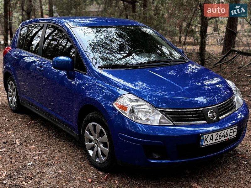 Седан Nissan Versa 2012 в Василькове