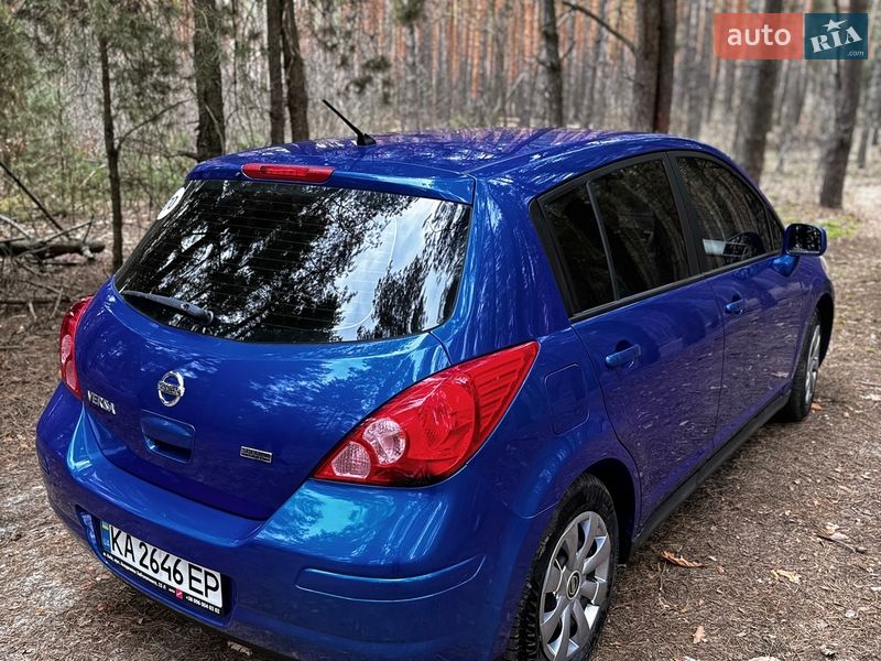 Седан Nissan Versa 2012 в Василькове