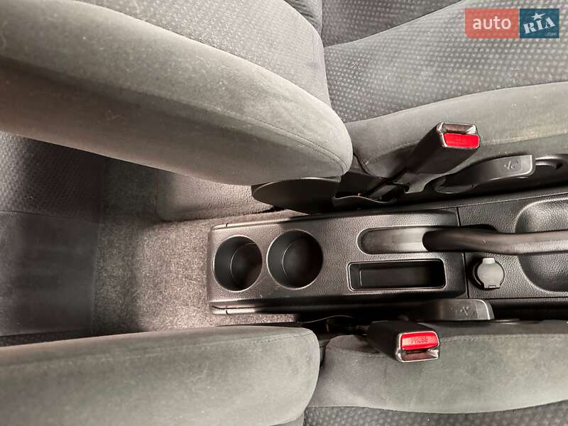 Седан Nissan Versa 2012 в Василькове