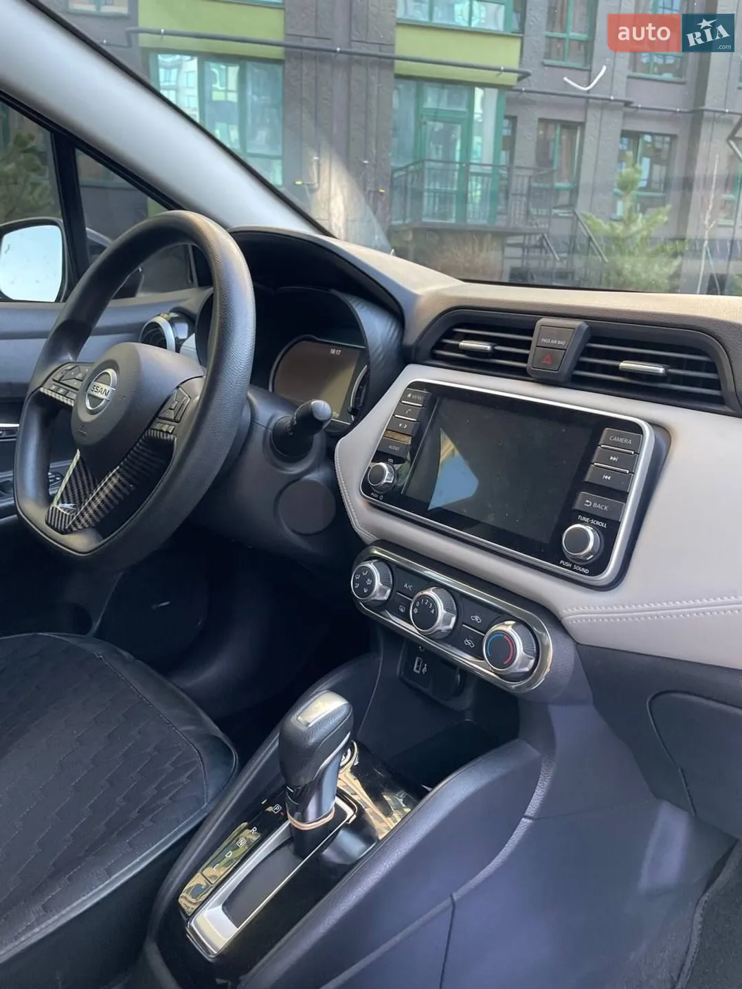 2019 Nissan Versa - мініатюра 21