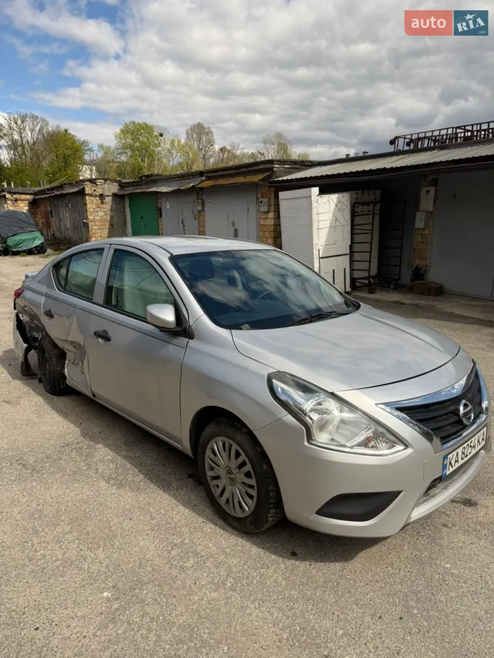 2016 Nissan Versa - мініатюра 9