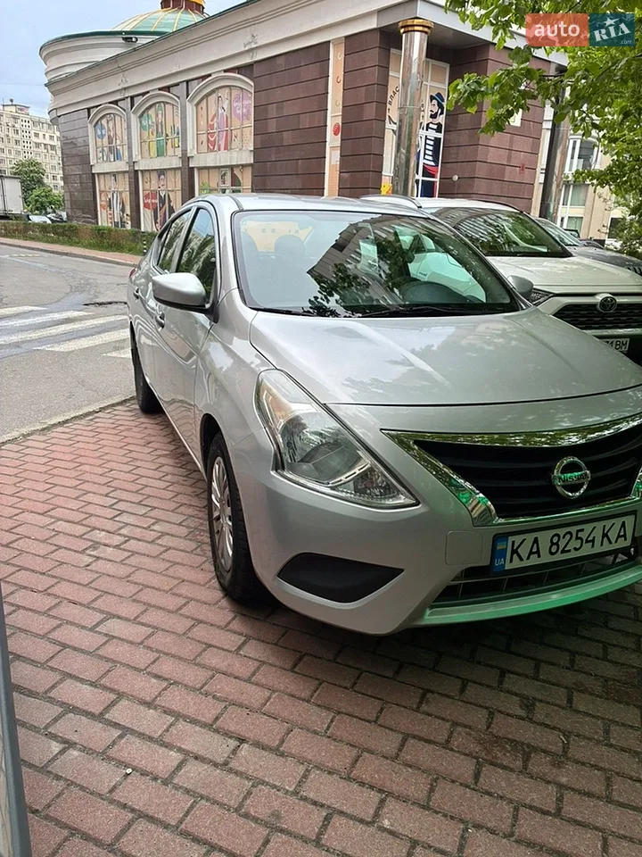 2017 Nissan Versa - мініатюра 27