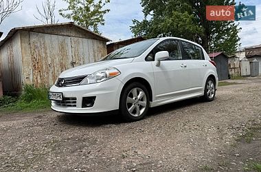 Хетчбек Nissan Versa 2010 в Одесі