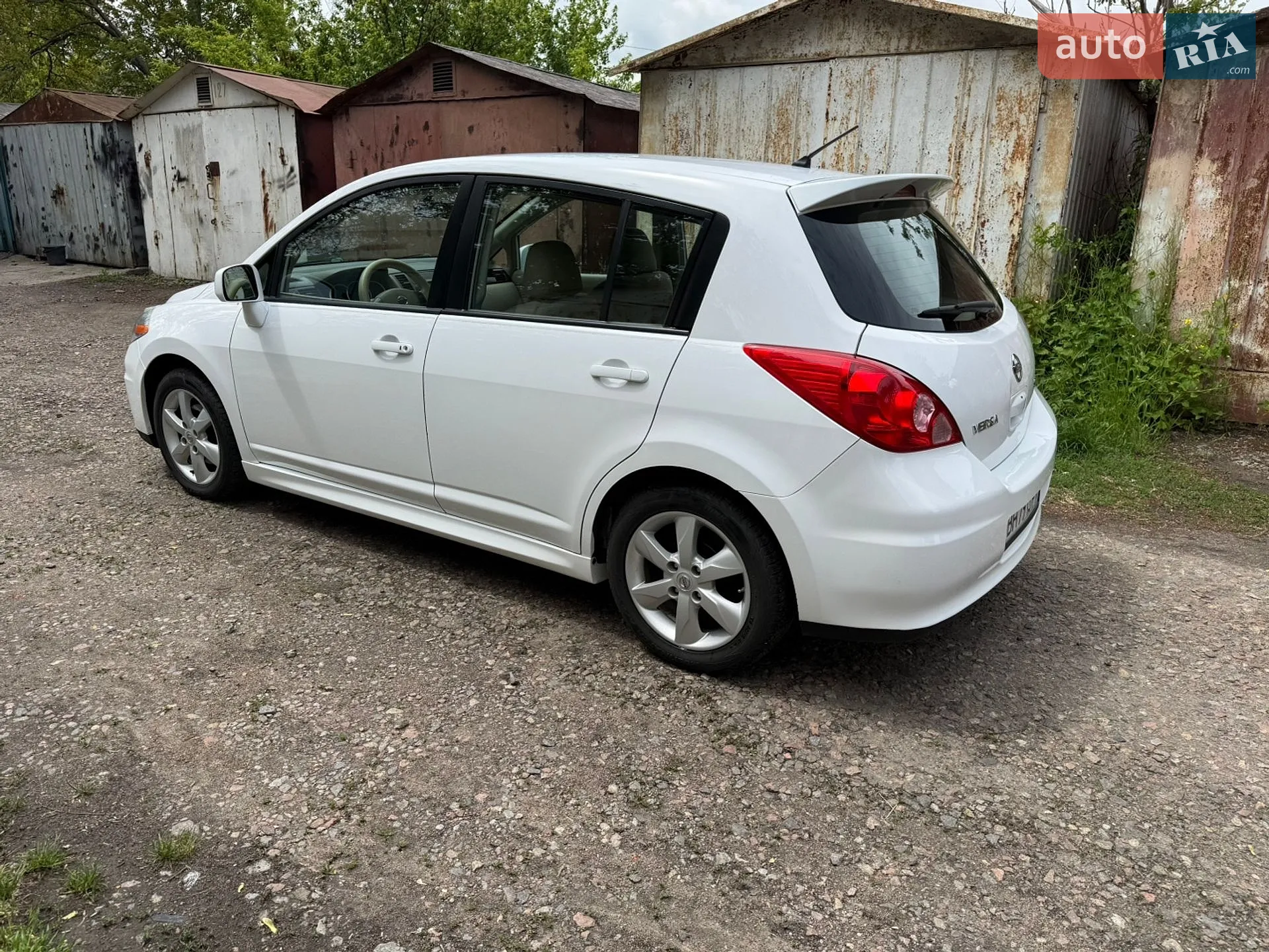 2010 Nissan Versa - мініатюра 23