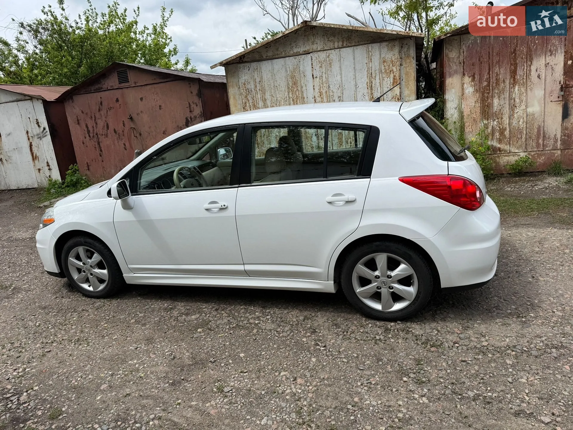 2010 Nissan Versa - мініатюра 27