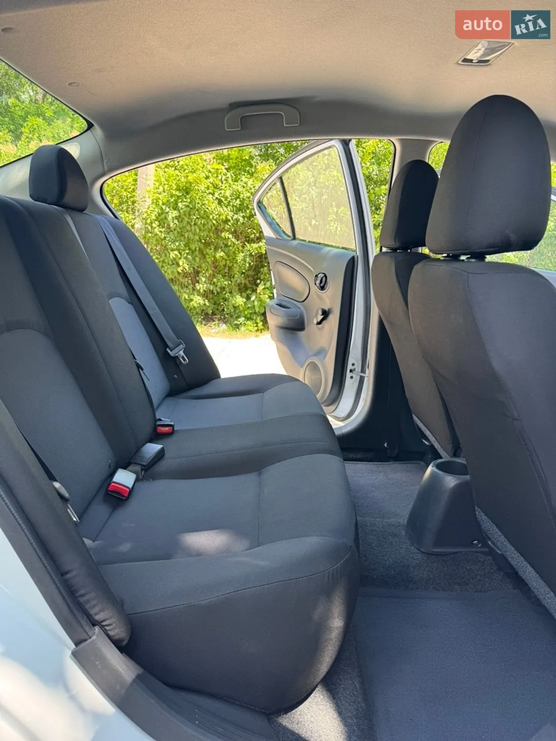 2017 Nissan Versa - мініатюра 16