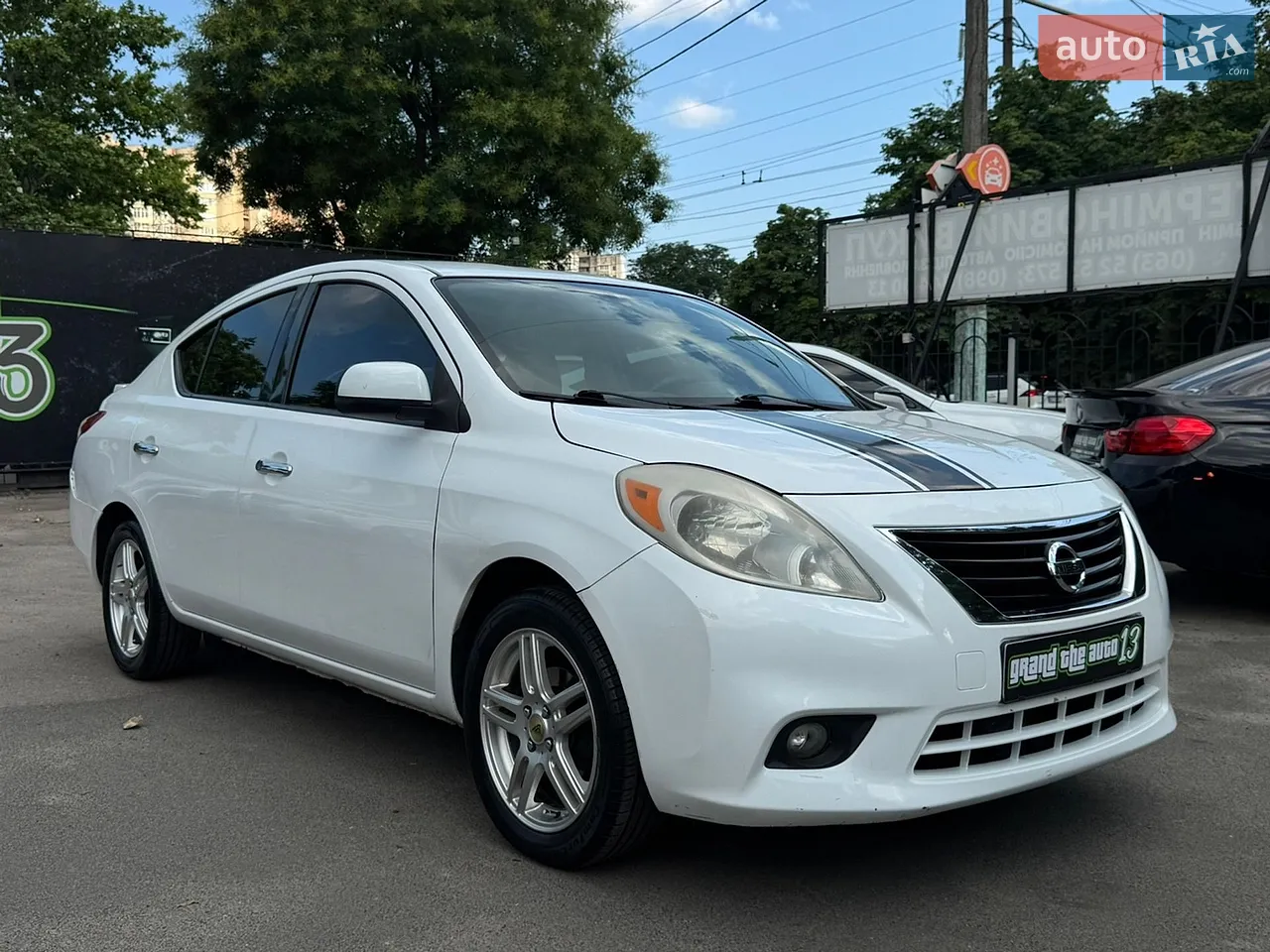2013 Nissan Versa - мініатюра 12