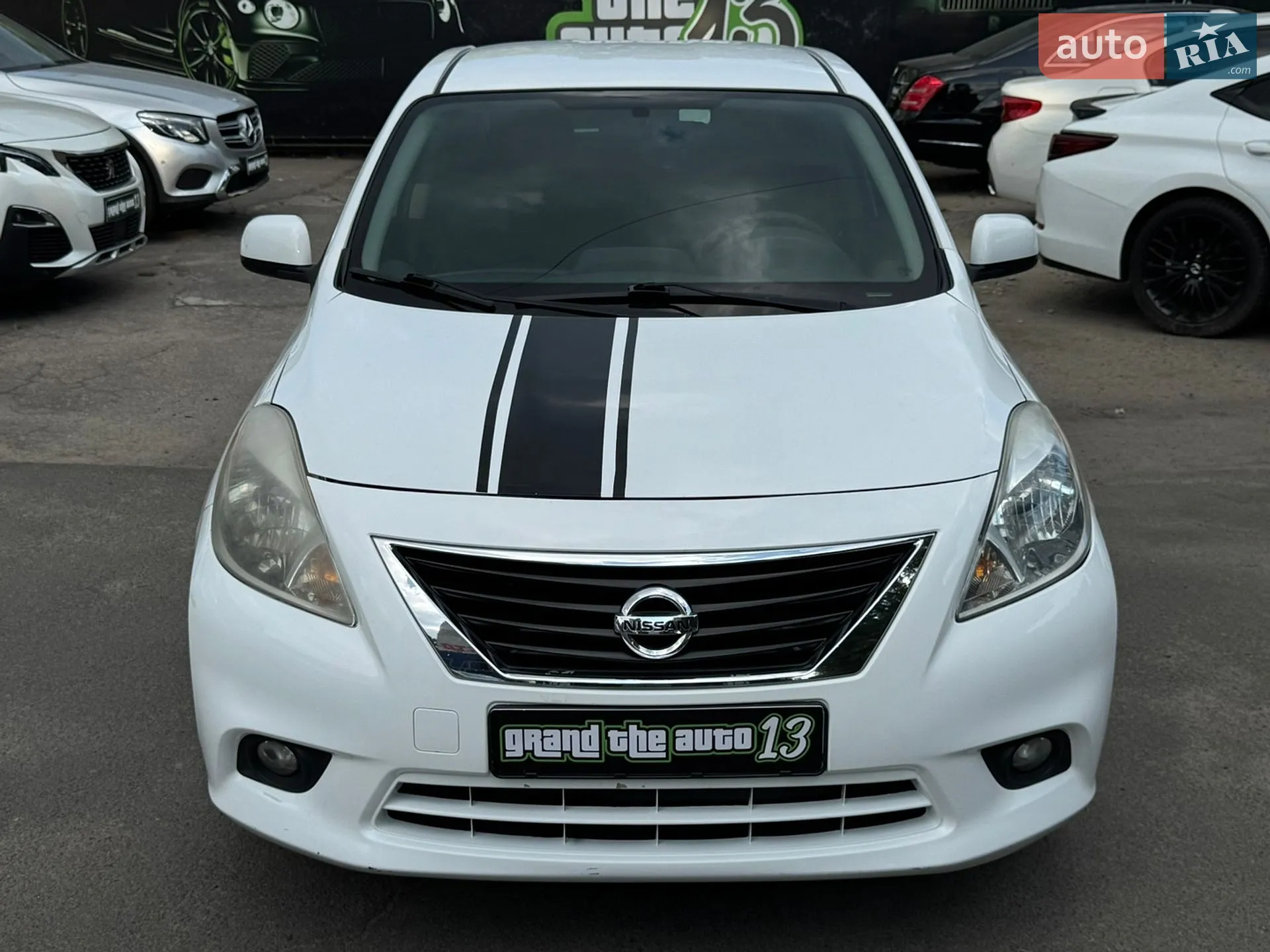 2013 Nissan Versa - мініатюра 2