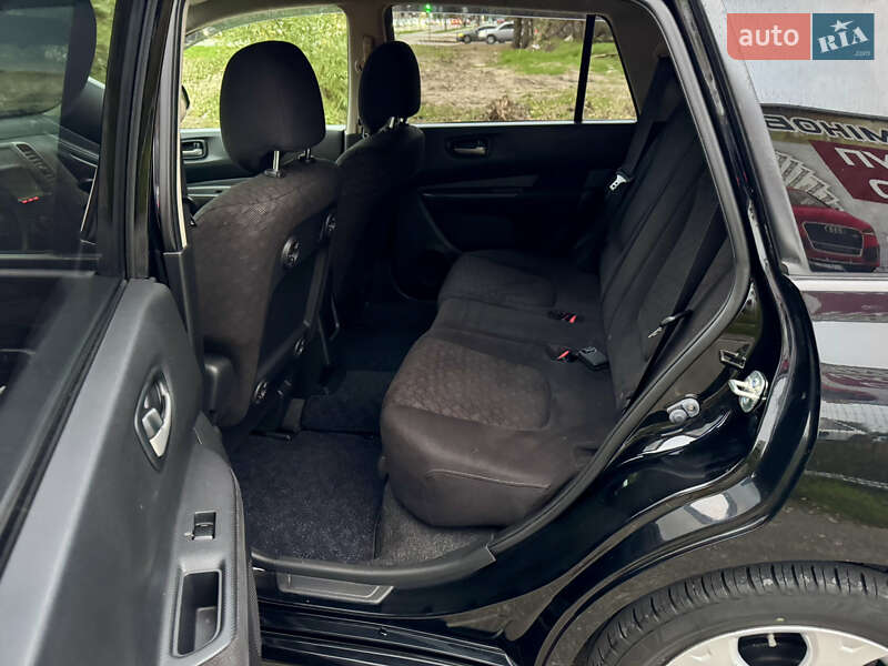 Універсал Nissan Wingroad 2013 в Києві фото 16 Універсал Nissan Wingroad 2013 в Києві