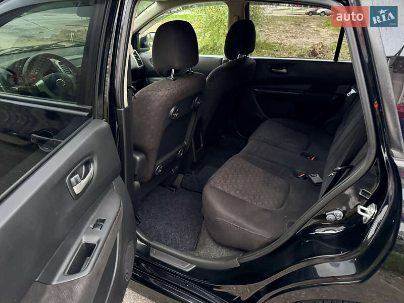 Універсал Nissan Wingroad 2013 в Києві фото 18 Універсал Nissan Wingroad 2013 в Києві