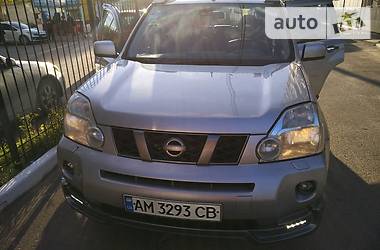 Позашляховик / Кросовер Nissan X-Trail 2007 в 
