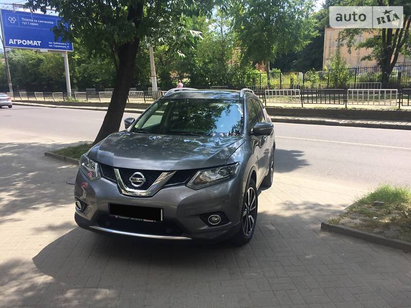 Позашляховик / Кросовер Nissan X-Trail 2014 в Львові