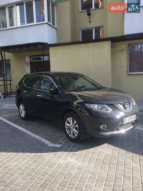 Позашляховик / Кросовер Nissan X-Trail 2015 в Полтаві