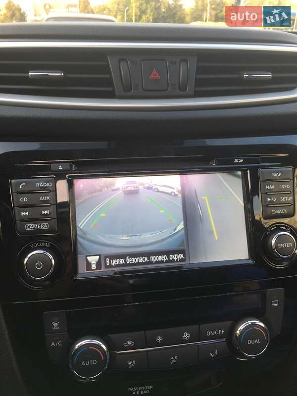 Позашляховик / Кросовер Nissan X-Trail 2015 в Полтаві