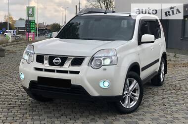 Позашляховик / Кросовер Nissan X-Trail 2013 в Івано-Франківську