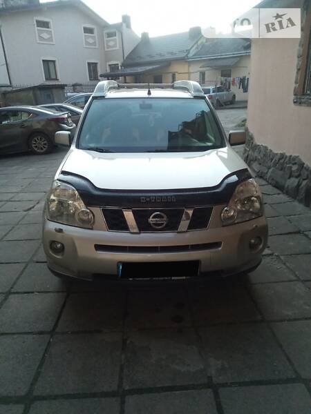 Позашляховик / Кросовер Nissan X-Trail 2008 в Львові