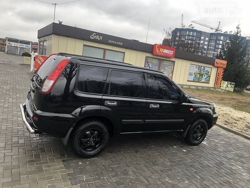 Позашляховик / Кросовер Nissan X-Trail 2003 в Луцьку