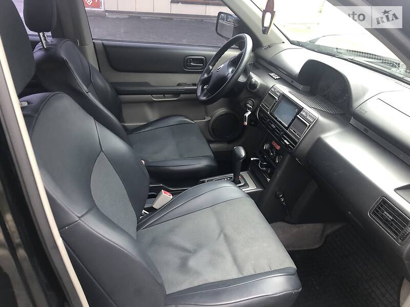 Позашляховик / Кросовер Nissan X-Trail 2003 в Луцьку