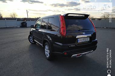 Позашляховик / Кросовер Nissan X-Trail 2008 в 
