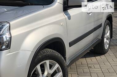 Позашляховик / Кросовер Nissan X-Trail 2012 в 