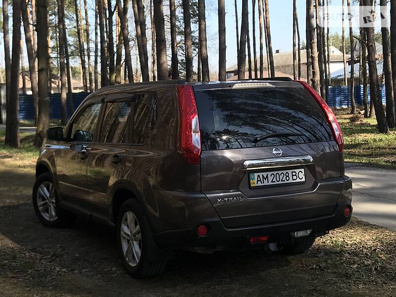 Позашляховик / Кросовер Nissan X-Trail 2010 в Києві