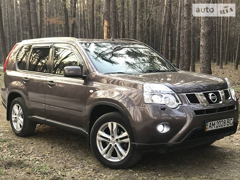 Позашляховик / Кросовер Nissan X-Trail 2010 в Києві