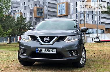 Позашляховик / Кросовер Nissan X-Trail 2014 в 