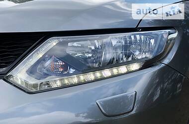 Позашляховик / Кросовер Nissan X-Trail 2014 в 